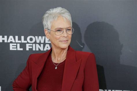 At 63, Jamie Lee Curtis Poses Nude In New Photo Shoot